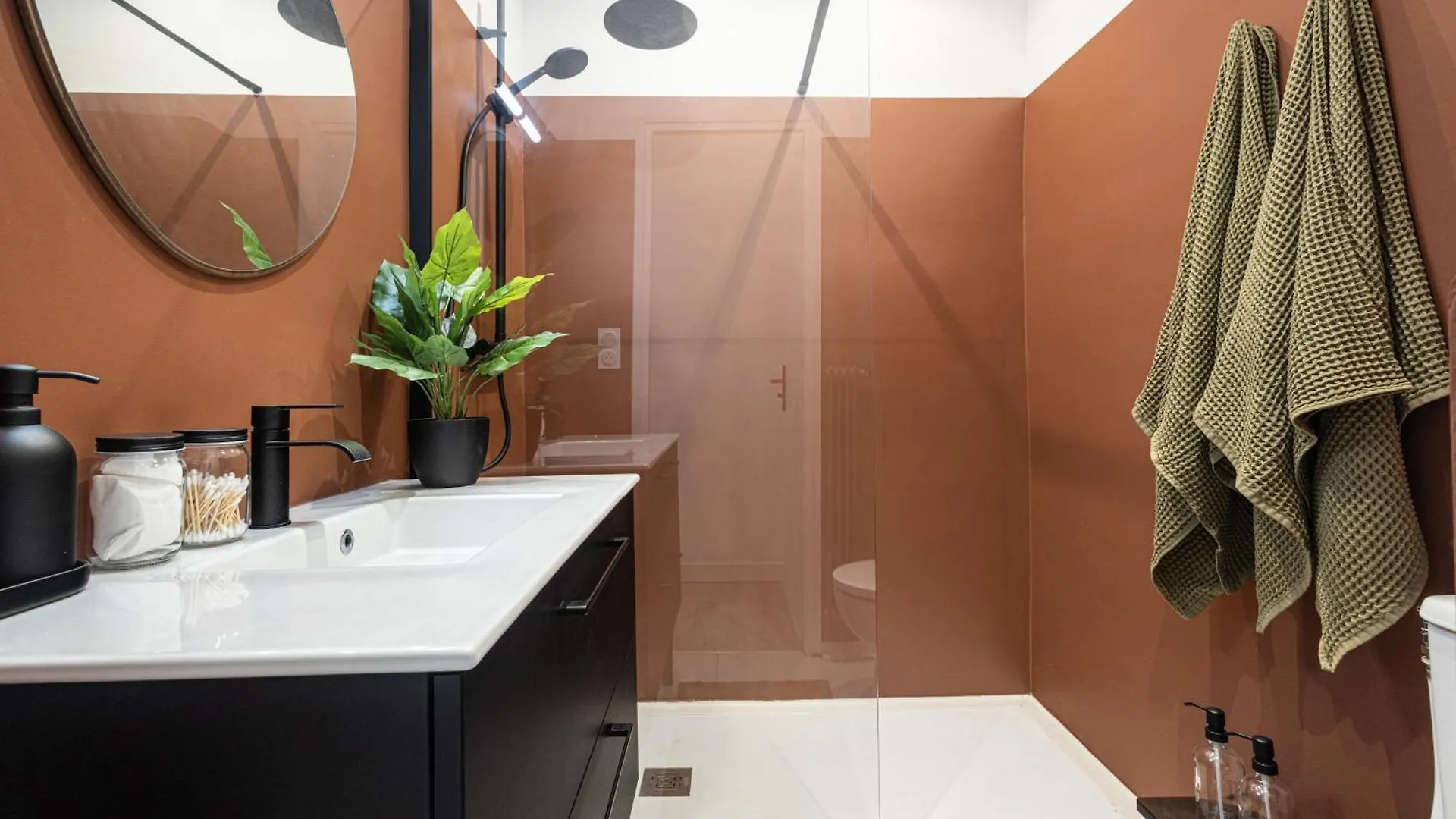 Apartman Shopping Et Detente Au Centre Ville De Nice !