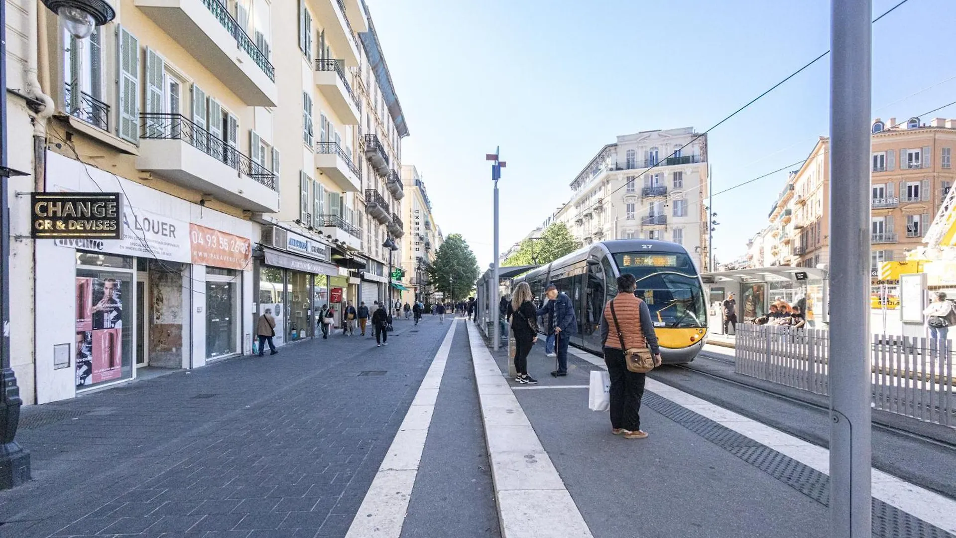 Apartment Shopping Et Detente Au Centre Ville De Nice !